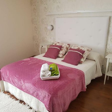 Apartamento Cine Colon Ribadeo Extérieur photo