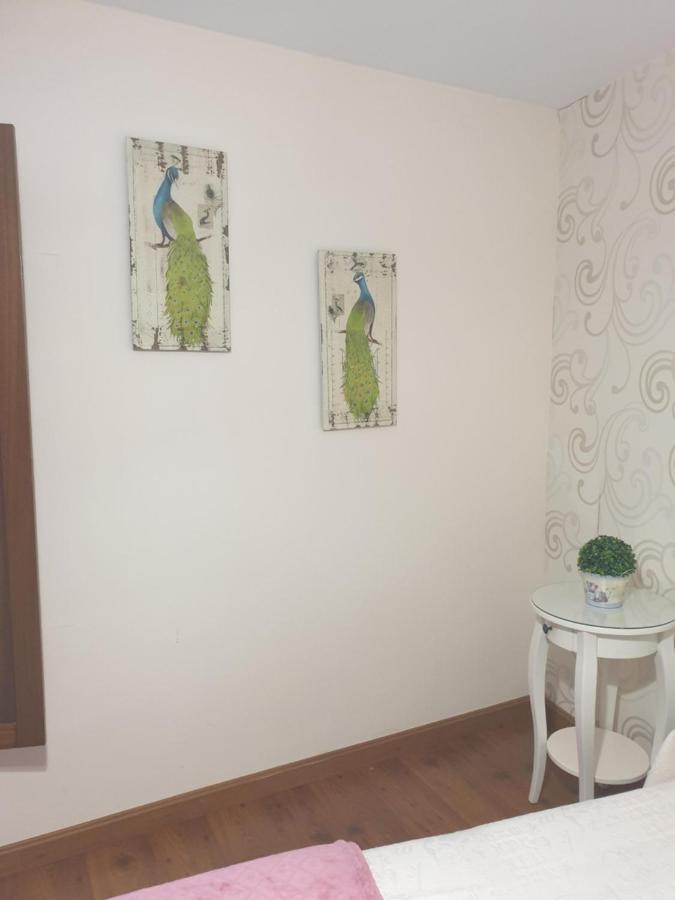 Apartamento Cine Colon Ribadeo Extérieur photo