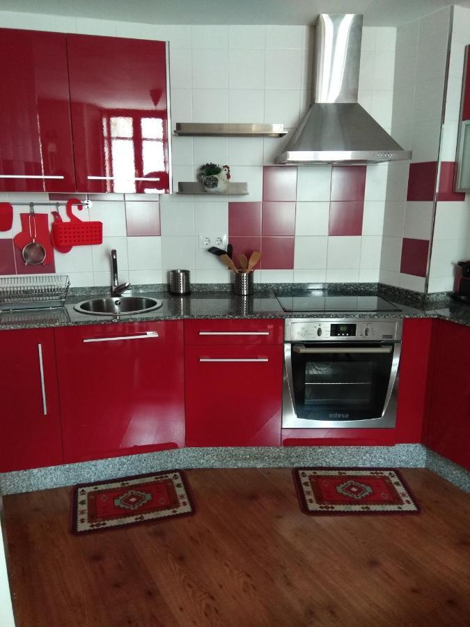 Apartamento Cine Colon Ribadeo Extérieur photo