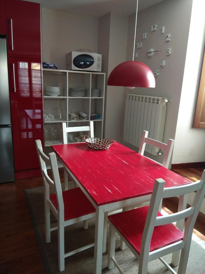 Apartamento Cine Colon Ribadeo Extérieur photo