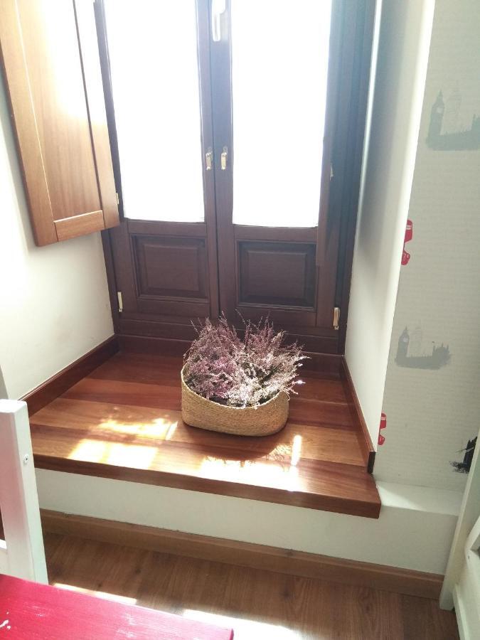 Apartamento Cine Colon Ribadeo Extérieur photo